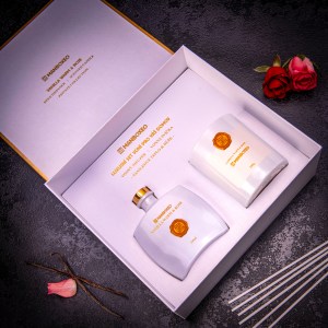 Exkluzív illatgyertya és aromadiffúzor ajándékcsomag intenzív illattal – Vanilla Warm & Rose